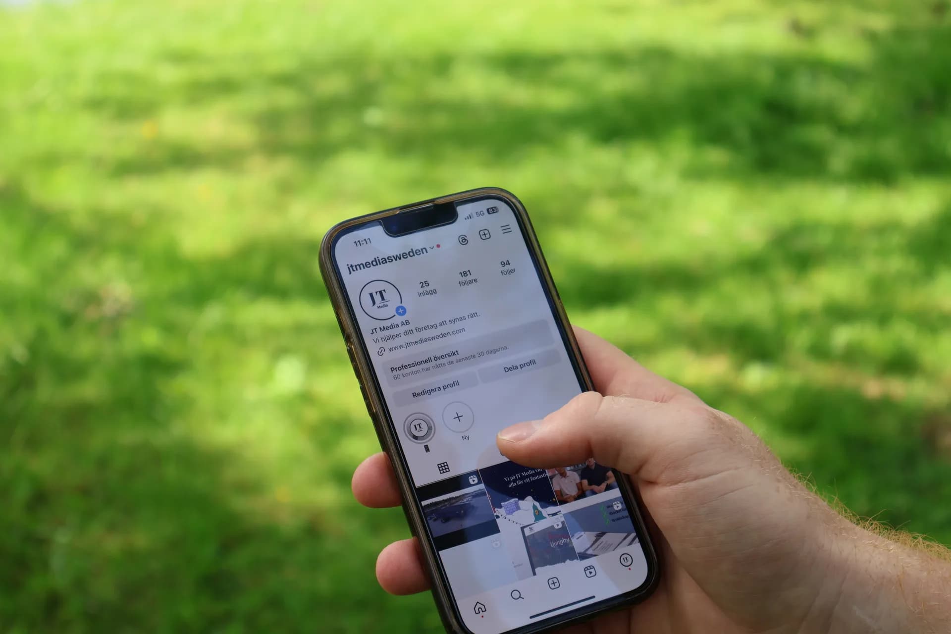 Sociala medier på telefon